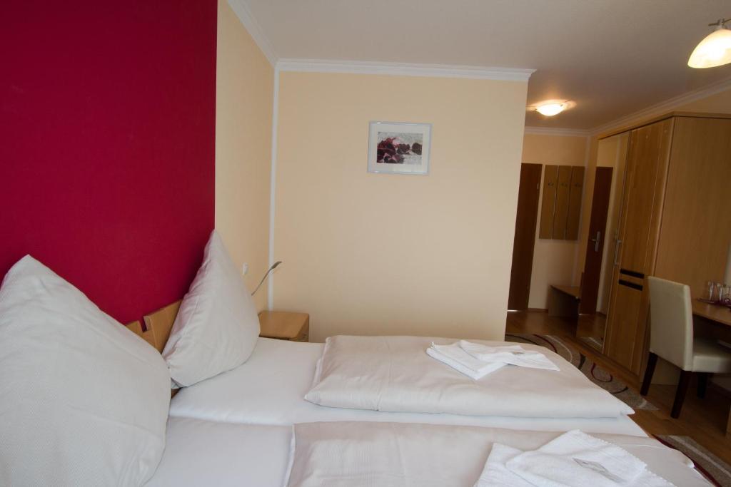 Hotel Rhein-Mosel-View Urbar  Room photo